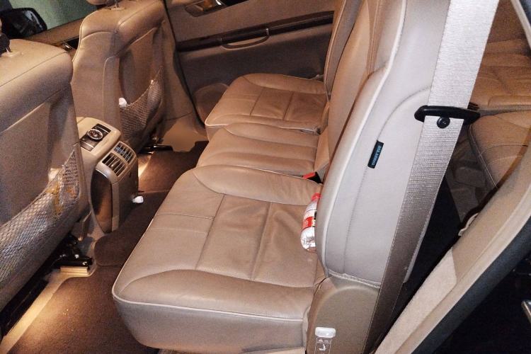 Used Mercedes-Benz R-Class 2017 R 320 4MATIC Business Edition Prestige Model
