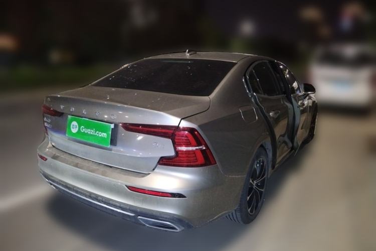 Used Volvo S60 2022 B4 Zhiyi Luxury Edition Rear Right 45 Deg
