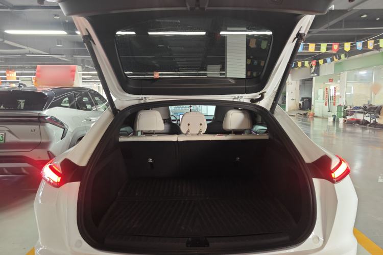 Used ONVO L60 2024 60 kWh Rear-Drive Version
