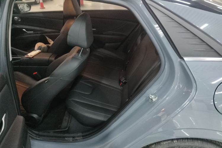 Used Hyundai Elantra 2022 1.5L CVT LUX Prestige Edition