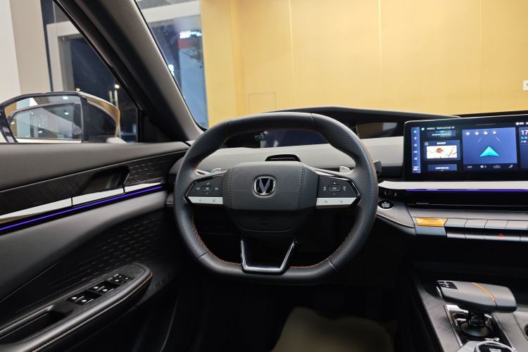 Used Changan UNI-V 2024 1.5T Prestige Edition