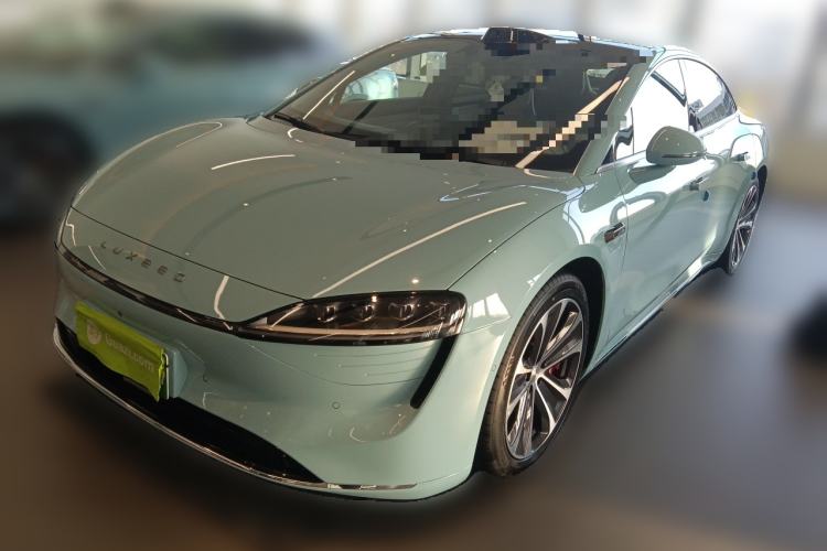 Used Hima Luxeed S7 2025 785 km Ultra