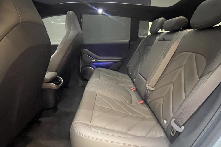 Used Nio ET5T 2025 75 kWh Touring Interior 1