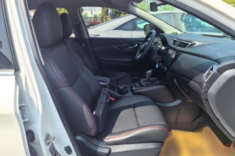 Used Nissan Qashqai 2019 2.0L CVT Smart Enjoyment Version Right Front Seat