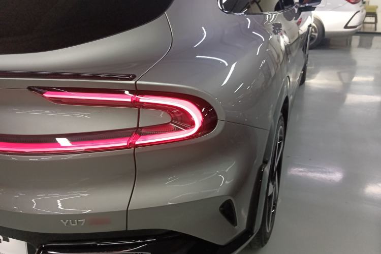 Used Xiaomi Auto YU7 2025 Ultra-Long Range High-Performance All-Wheel-Drive Max Edition