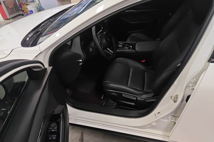 Used Mazda 3 Axela 2023 2.0L Automatic Zhiya Edition Driver Seat