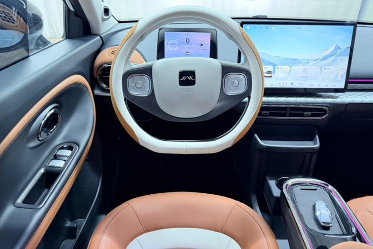 Used JAC Yiwei 3 2023 505km Pro+