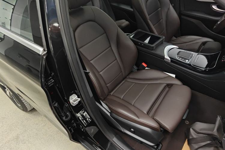 Used Mercedes-Benz GLC 2022 Facelifted GLC 260 L 4MATIC Dynamic Edition Right Front Seat