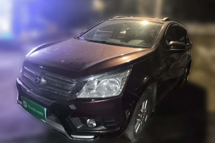 Used Venucia T70 2015 2.0L Manual RuiQu Version