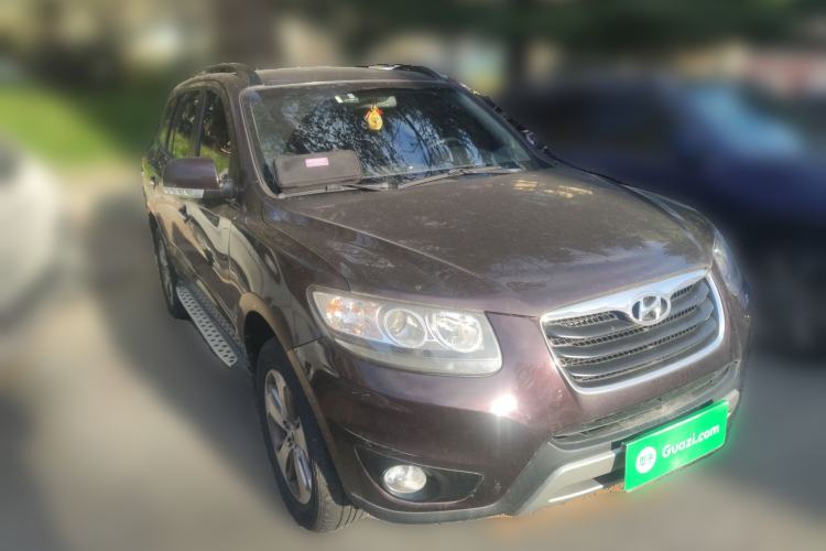 Used Hyundai Santa Fe Classic 2012 2.4 Luxury Edition 7-Seater Four-Wheel Drive
