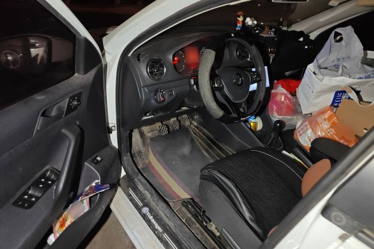 Used Volkswagen Jetta 2019 Dream Edition 1.5L Manual Fashion Version