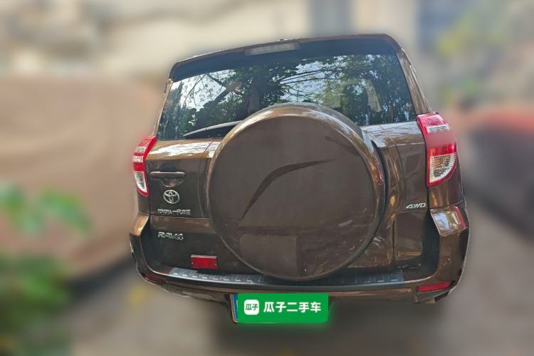 Used Toyota RAV4 2012 Luxurious Edition 2.0L Automatic All-Wheel Drive
