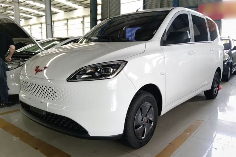 Used Wuling Hongguang New Energy 2025 Extended-Range Hybrid 50KM Comfort Version