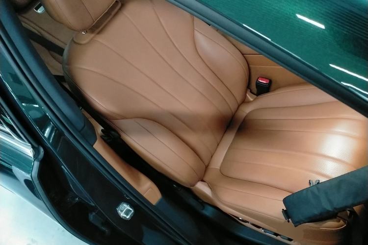 Used Hima AITO M7 2026 Model Range-Extending Ultra All-Wheel Drive 5-Seater Version Right Front Seat