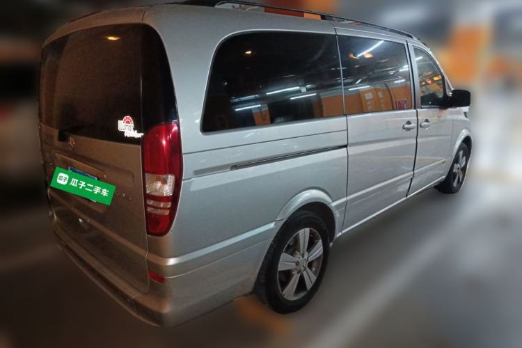 Used Mercedes-Benz Viano 2013 3.0L Hospitality Edition Rear Right 45 Deg