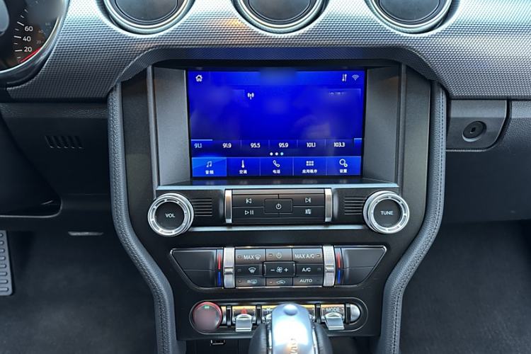 Used Ford Mustang 2019 2.3T Automatic Hardtop Base Version U.S. Specification Interior 5