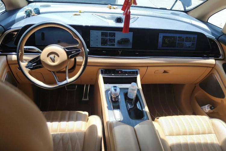 Used VOYAH Dream 2022 Low-Carbon Edition Dream+ Smart Enjoyment Package Center Console