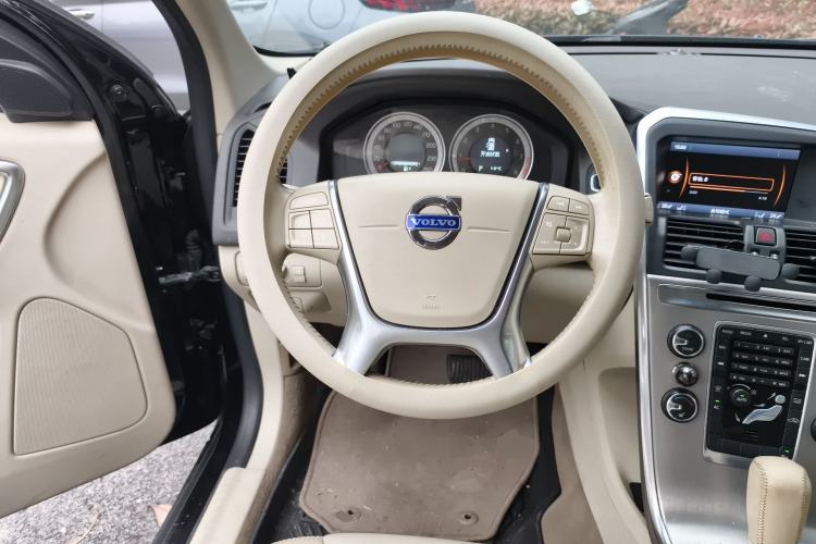 Used Volvo XC60 2012 T5 Zhiya Edition Steering Wheel