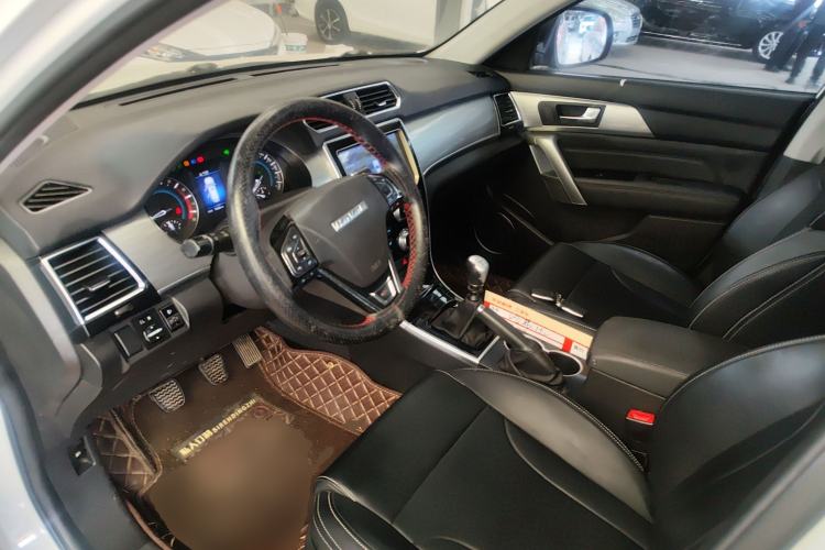 Used Haval H2 2017 Red-Label 1.5T Manual Two-Wheel Drive Comfort Model
