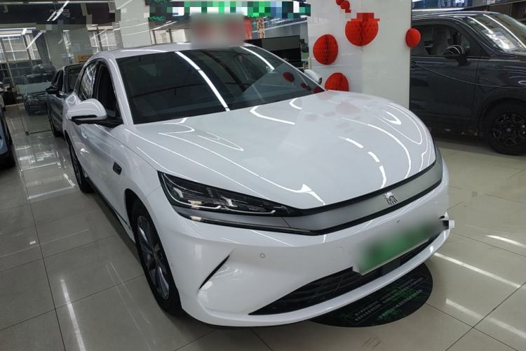 Used BYD Qin L 2025 EV 545KM Beyond Version Front Right 45 Deg