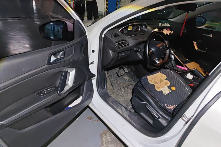 Used Peugeot 308 2018 1.6L Automatic Luxury Edition Driver Seat