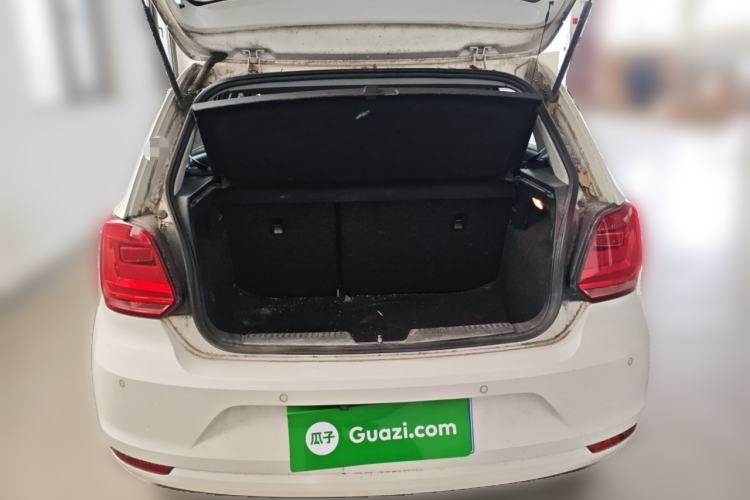 Used Volkswagen Polo 2014 1.6L Automatic Comfort Edition Trunk