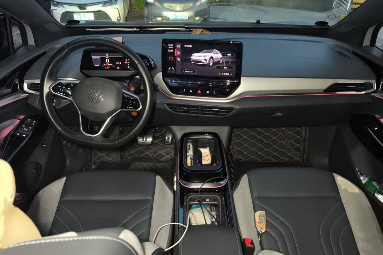 Used Volkswagen ID.4 CROZZ 2021 Long-Range PRO Two-Wheel Drive Version
