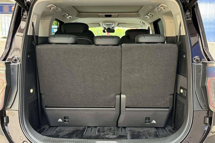 Used Hongqi HQ9 2023 2.0T Smart Connect Flagship Edition