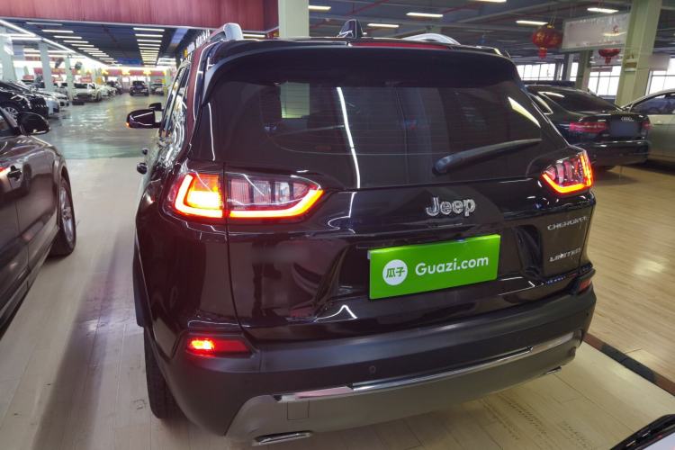 Used Jeep Cherokee 2019 2.0T Two-Wheel Drive Smart Enjoyment Version China VI