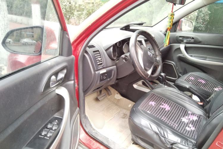 Used Changan CS35 2014 1.6L Automatic Luxury Model China IV Standard