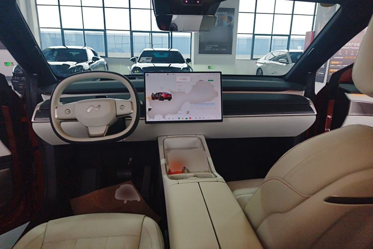 Used ONVO L60 2024 60 kWh Rear-Drive Version