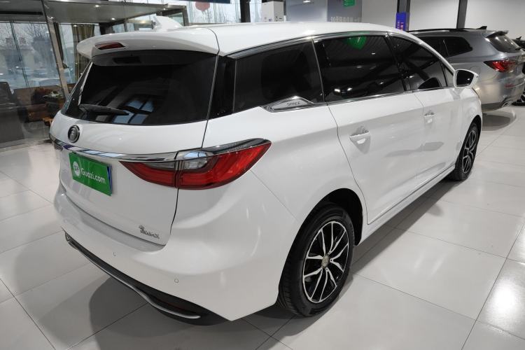 Used BYD Song MAX 2017 1.5T Automatic Smart Connect Luxury 7-Seater
