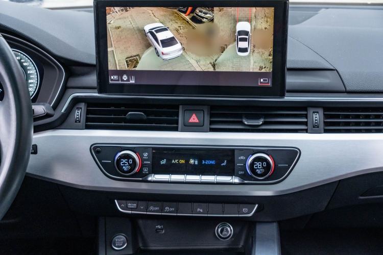 Used Audi A4L 2024 40 TFSI Fashion Dynamic Model Interior 4