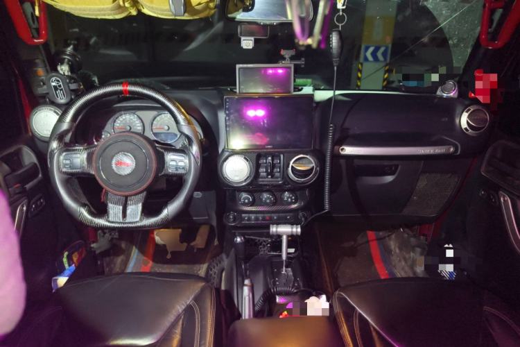 Used Jeep Wrangler 2013 3.6L Sahara Four-Door Edition
