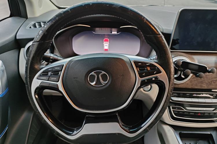 Used BAIC Beijing EU5 2018 R500 Smart Wind Edition