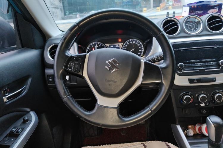 Used Suzuki Vitara 2016 1.4T Automatic Two-Wheel Drive Elite Model Steering Wheel