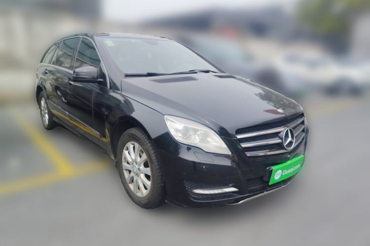 Used Mercedes-Benz R-Class 2011 R 300 L Luxury Model Front Right 45 Deg