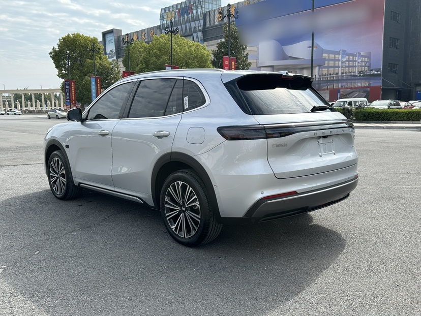 Geely Galaxy Xingjian 7 EM-i 2026 Model 135km Starship Version — снимка 15