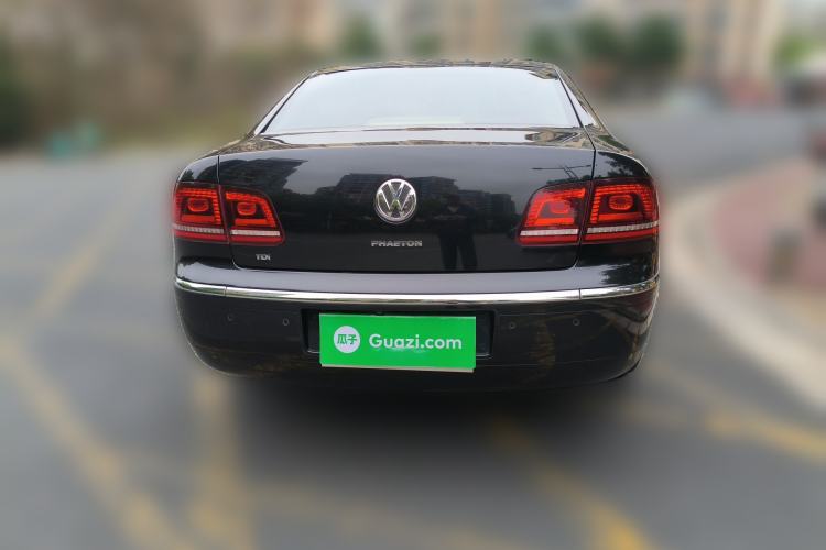 Used Volkswagen Phaeton 2012 3.0TDI Executive Version Rear