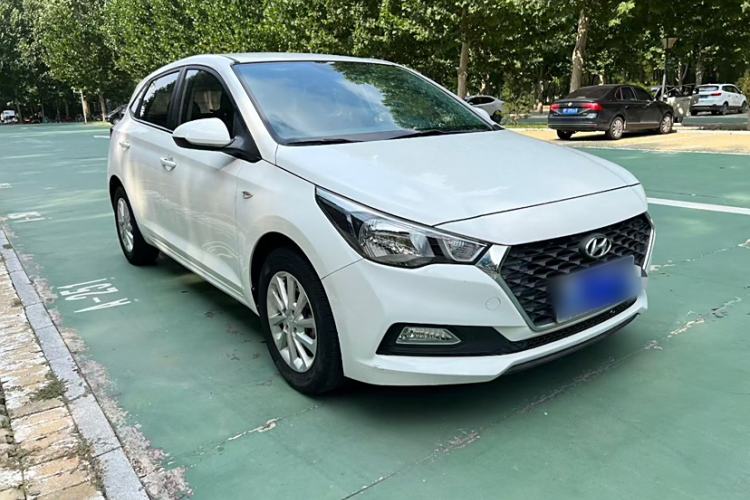 Used Hyundai Verna RV 2017 1.4L Automatic Cool Edition GLS China V Emission Standard
