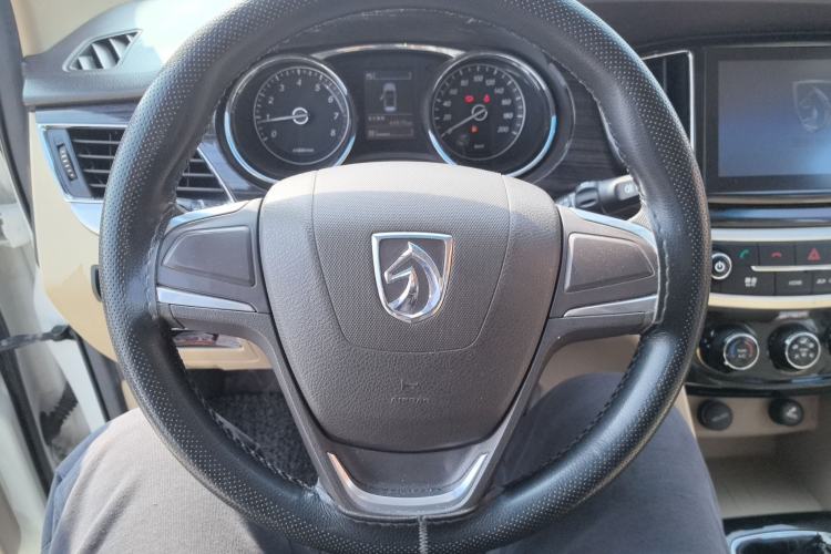 Used Baojun 730 2016 1.5L Manual Comfort Version 7 Seats China V Emission Standard
