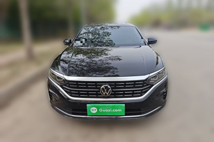 Used Volkswagen Passat 2023 Revised 380TSI Luxury Edition Front