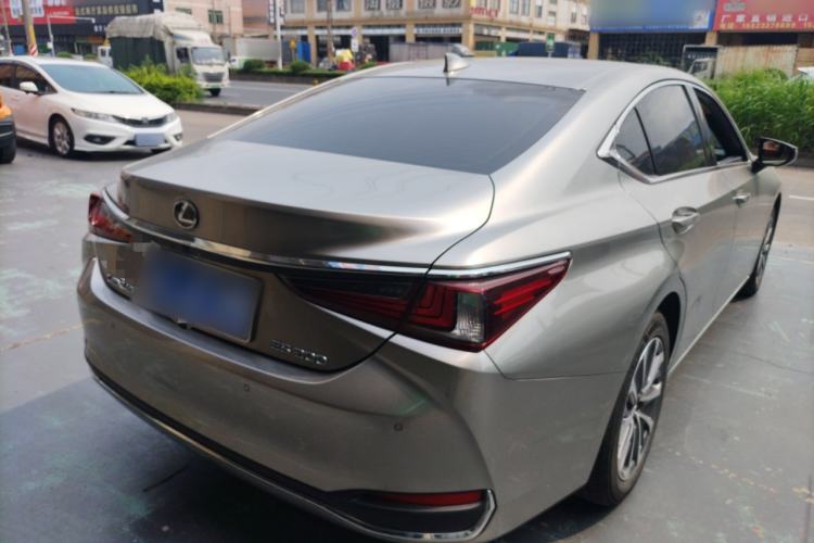 Used Lexus ES 2022 200 Excellence Edition Rear Right 45 Deg