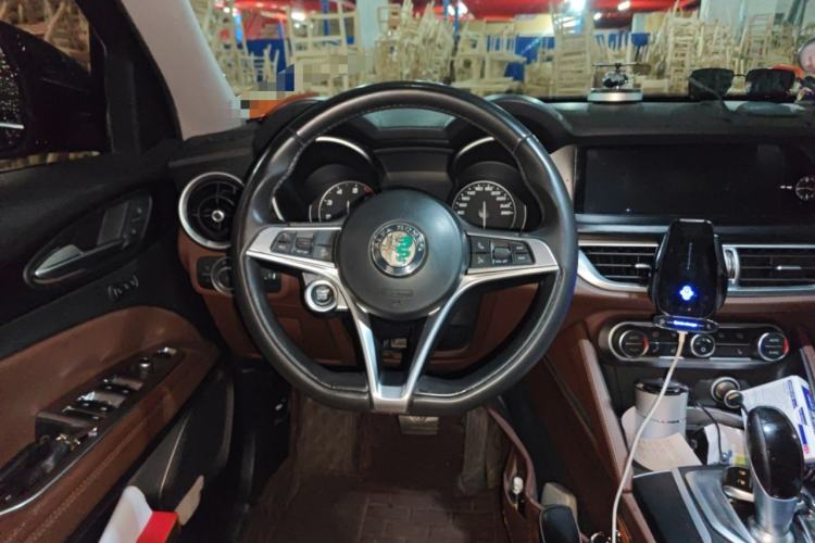Used Alfa Romeo Stelvio 2017 2.0T 200HP Luxury Edition