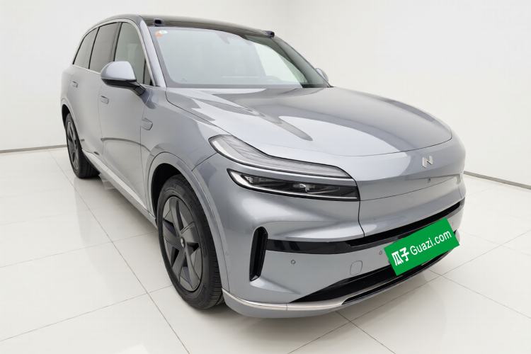 Used ONVO Luxeed L90 2025 Model—Max Six-Seater Version
