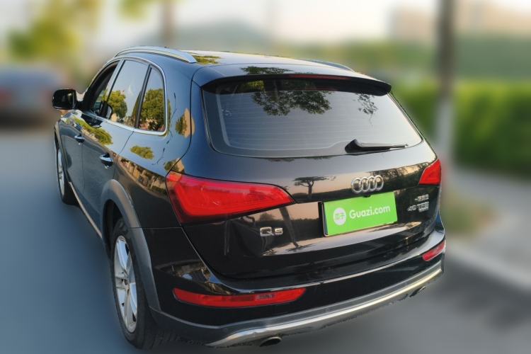 Used Audi Q5 2017 Plus 40 TFSI Technology Model
