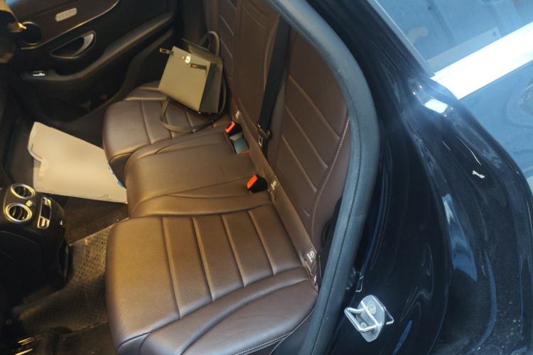 Used Mercedes-Benz GLC 2022 Second Facelift GLC 260 L 4MATIC Luxury Edition Left Rear Seat