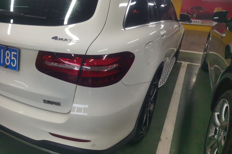 Used Mercedes-Benz GLC 2018 GLC 260 4MATIC Luxury Model