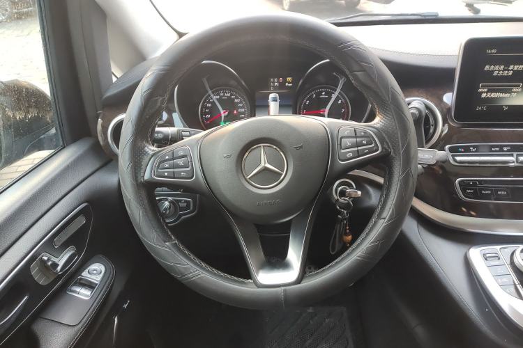 Used Mercedes-Benz V-Class 2017 V 260 Prestige Edition