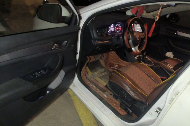 Used Roewe 360 2018 PLUS 1.5L Automatic Luxury Edition Driver Seat